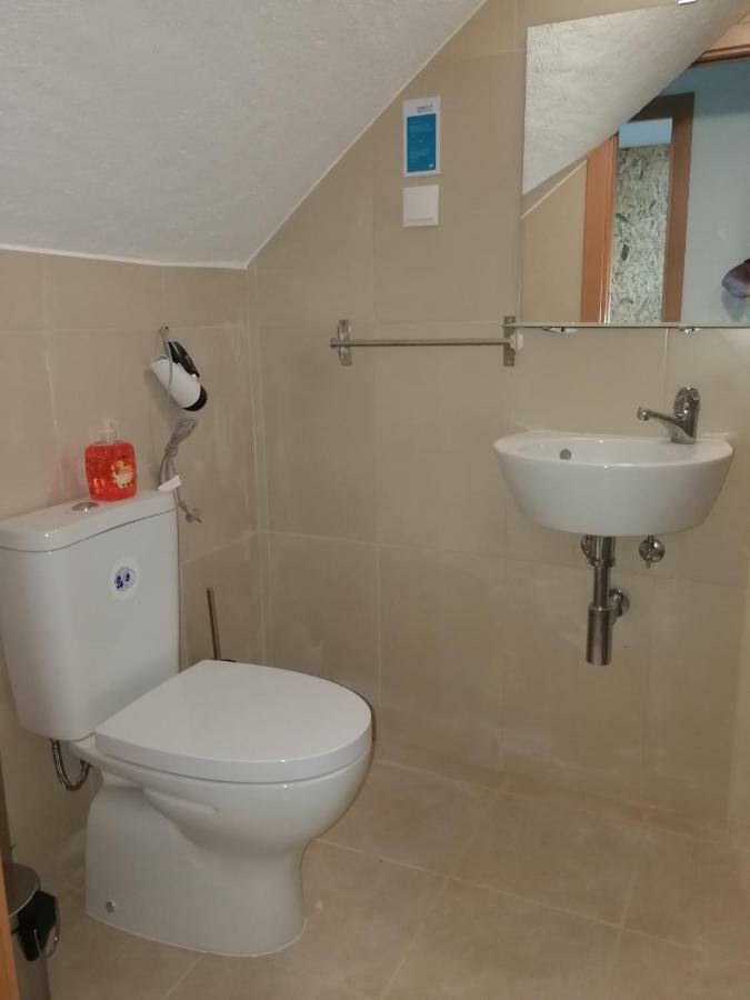 Ocean'S 7 - Lagos Guest House Εξωτερικό φωτογραφία