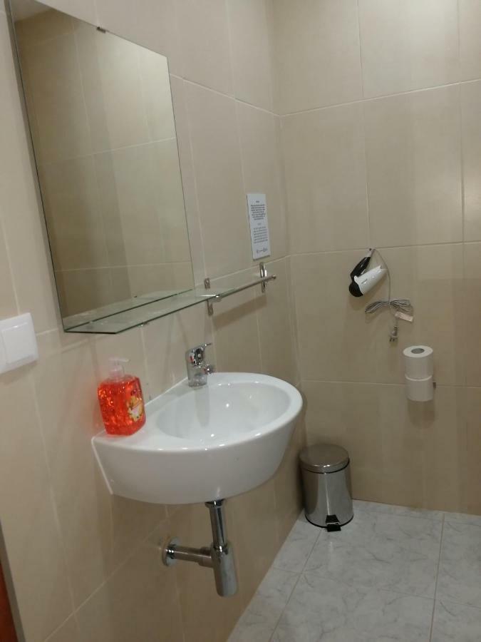 Ocean'S 7 - Lagos Guest House Εξωτερικό φωτογραφία